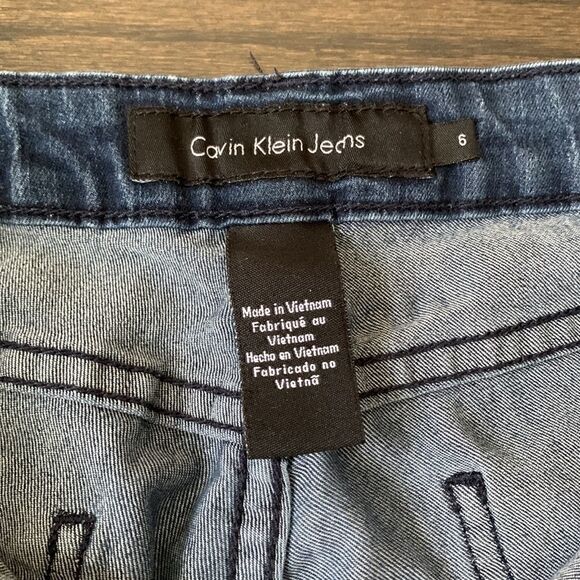 đCalvinâKlein Slimâstretchableâstraightâleg - Picture 4 of 7